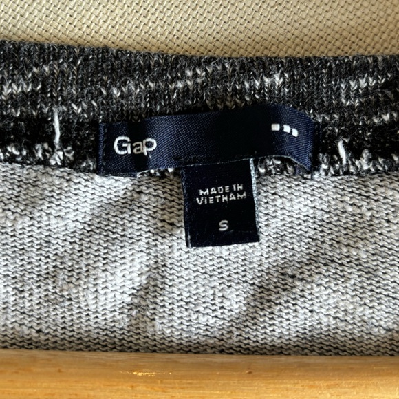 GAP Sweater Dress - Picture 3 of 7